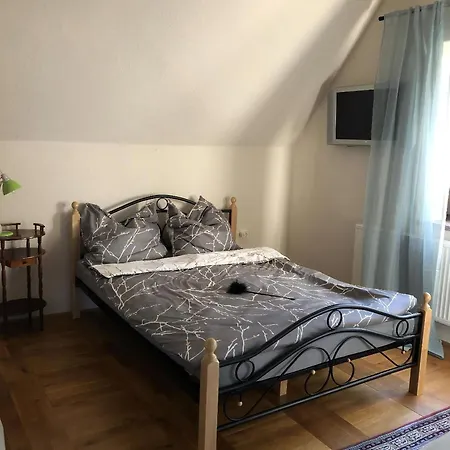 Apartment Mit Pool